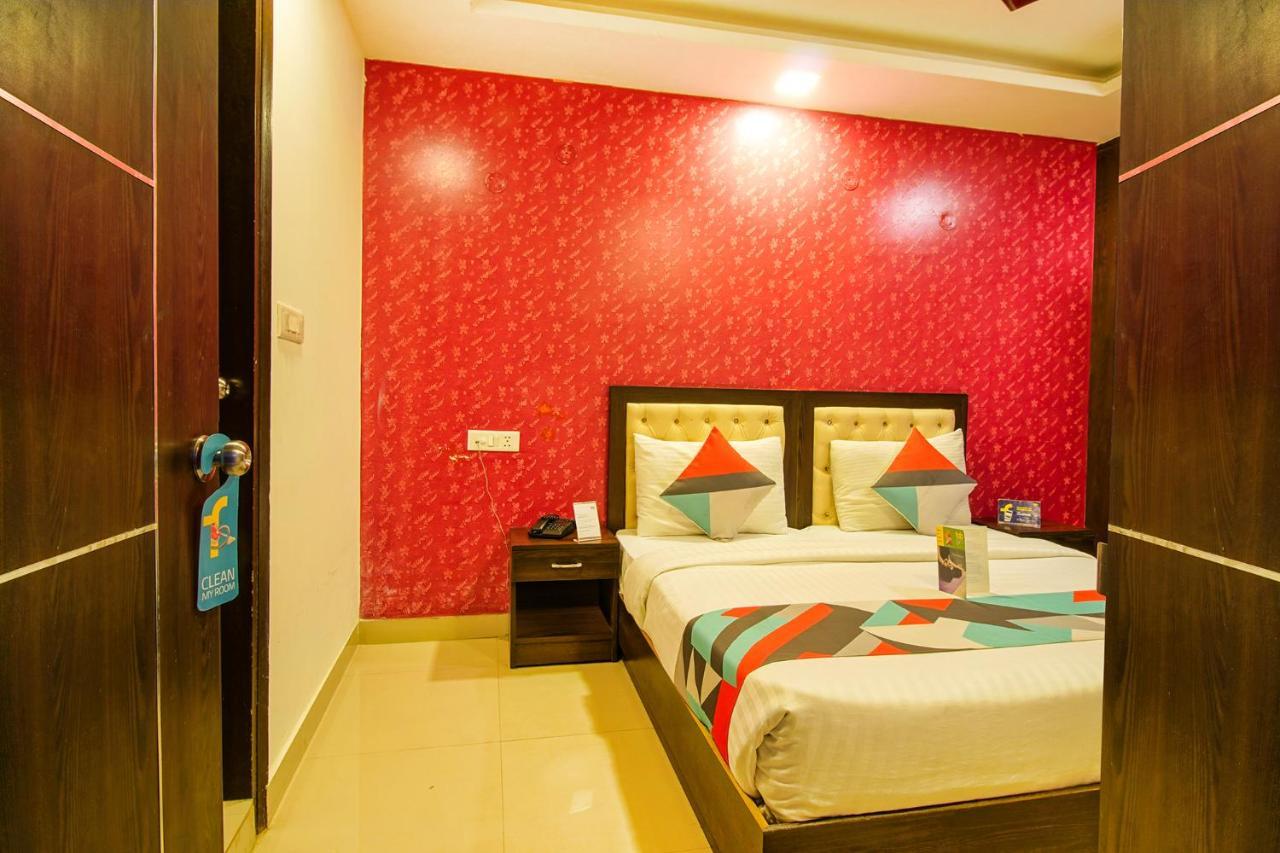 Fabexpress Tp Near Igi Airport Hotel